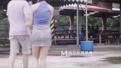 麻豆传媒-性工作者EP3黄播情侣野战实录
